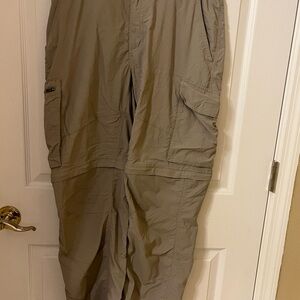 Columbia Men's Tan Cargo Pants Zip Away Convertible Like New 34x32 Like New